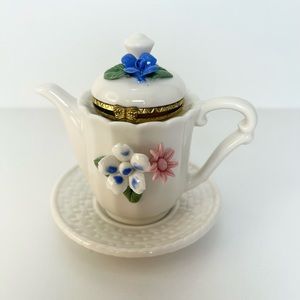 Small vintage ceramic lidded & hand painted teapot trinket keepsake jewelry box